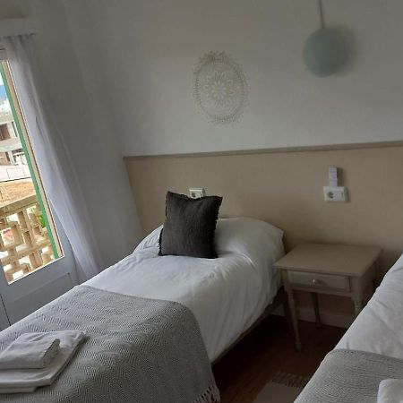 Apartamentos Can Salas Cala Figuera  Exterior photo