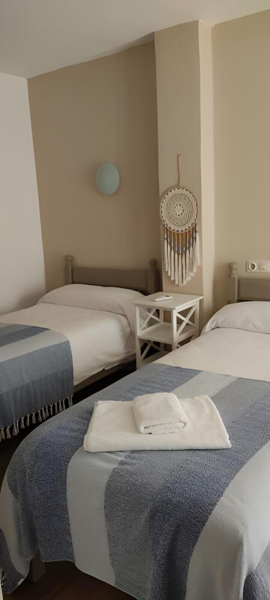 Apartamentos Can Salas Cala Figuera  Exterior photo